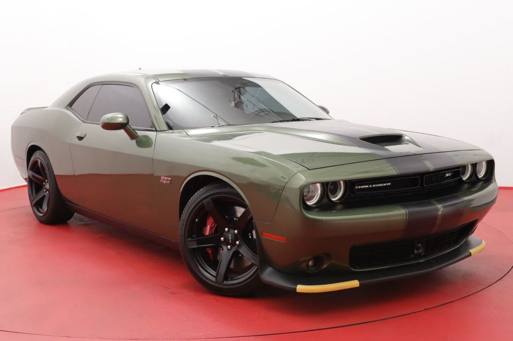 2018 Dodge Challenger 392 Hemi Scat Pack Shaker Coupe Coupe for